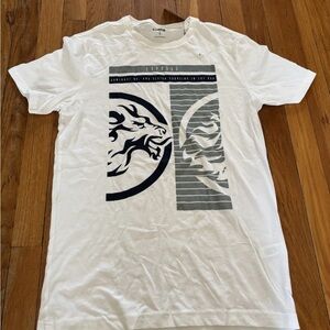 Express Men Dragon Fire Tee T-Shirt White Short-Sleeve Small Cream/White